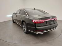 Vue de l’arrière gauche