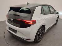 Vue de l’arrière droit