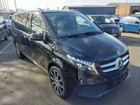 Pogled desno spredaj