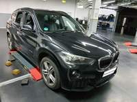 Náhled zpředu zprava