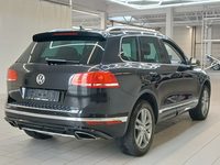 Vaizdas iš galo dešinės