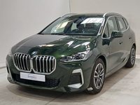 Pogled od napred levo