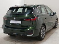 Pogled od pozadi desno