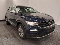 Pogled sprijeda desno