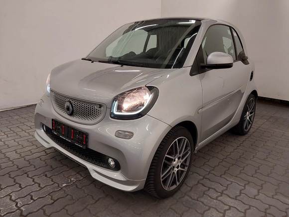 Pogled sprijeda lijevo