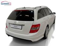 Vue de l’arrière droit