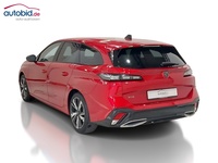 Vue de l’arrière gauche