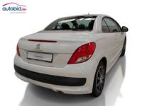 Vue de l’arrière droit