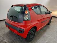 Aanzicht achter rechts