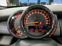 Pohled na přístrojovou desku