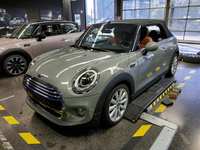 Pogled sprijeda lijevo