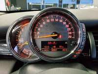 Pogled na kombinirani instrument