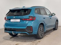 Pogled od pozadi desno