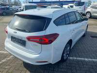 Vue de l’arrière droit