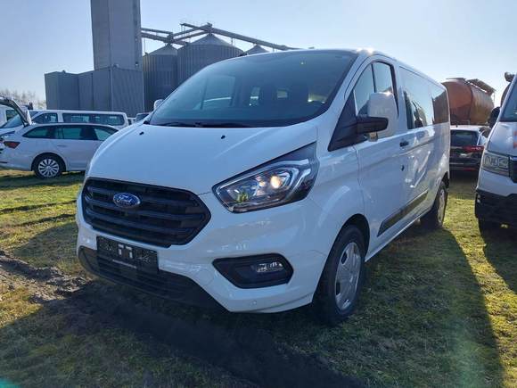 Vue de l’avant gauche