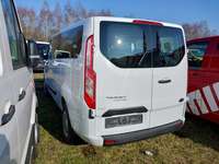 Vue de l’arrière gauche