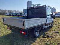 Vue de l’arrière droit