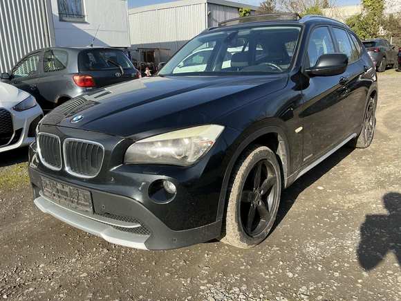 Вид спереди слева