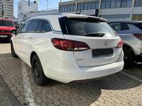 Widok z tyłu po stronie lewej