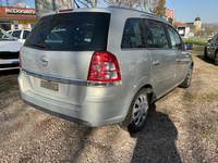 Widok z tyłu po stronie prawej