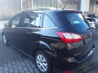 Widok z tyłu po stronie lewej