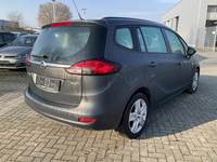 Widok z tyłu po stronie prawej