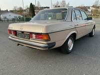 Widok z tyłu po stronie prawej