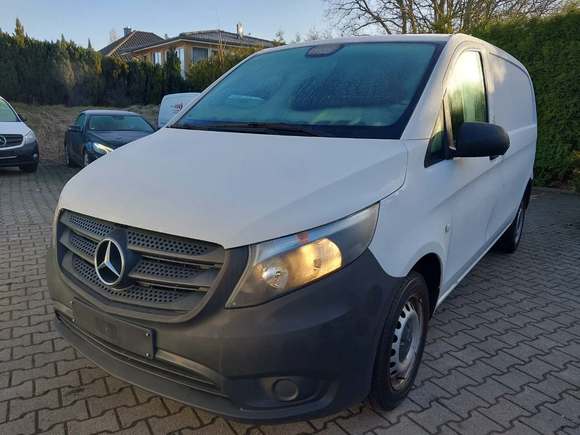 Widok z przodu po stronie lewej