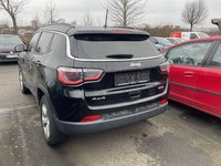 Widok z tyłu po stronie lewej