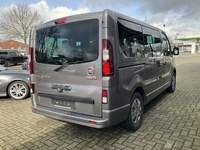 Widok z tyłu po stronie prawej