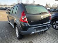 Aanzicht achter links