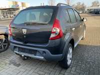 Aanzicht achter rechts