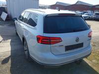 Vista traseira esquerda