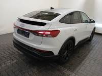 Aanzicht achter rechts