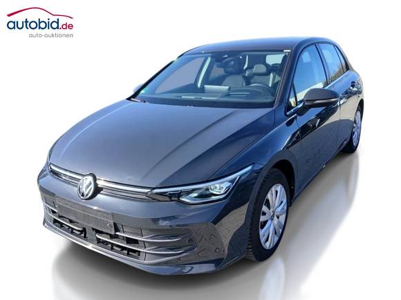 Вид спереди слева