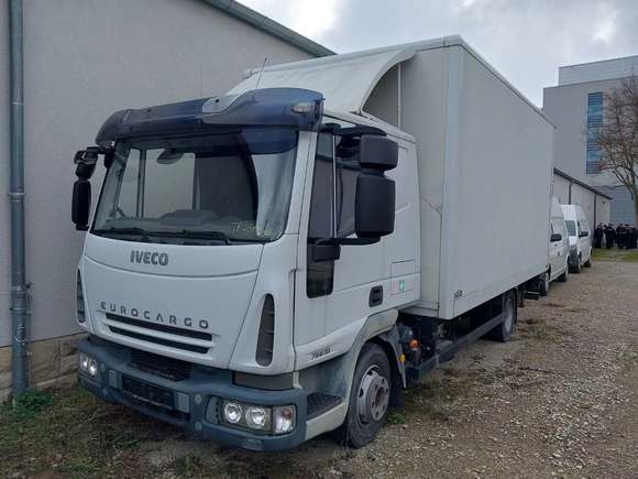 Náhled zpředu zleva