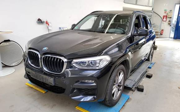 Pogled sprijeda lijevo