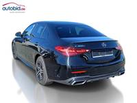 Вид сзади слева