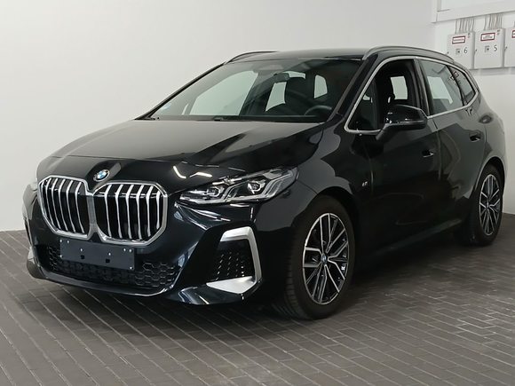 Pogled od napred levo