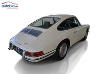 Aanzicht achter rechts