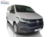 Pogled sprijeda desno