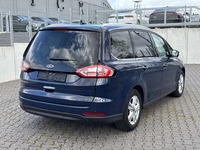 Aanzicht achter rechts