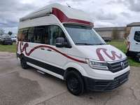 Skats no labās puses priekšā