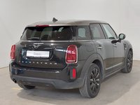 Pogled od pozadi desno