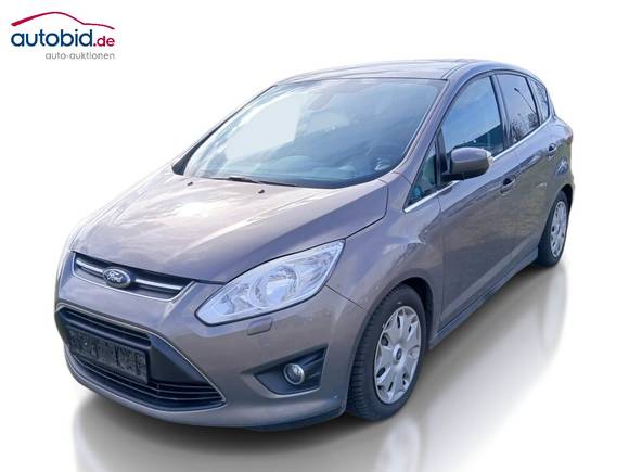 Вид спереди слева