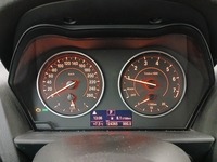 Pohled na přístrojovou desku