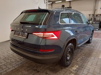 Vue de l’arrière droit