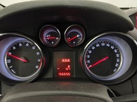 Pogled na kombinirani instrument