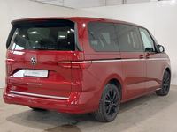 Pogled od pozadi desno