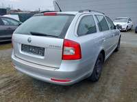 Aanzicht achter rechts